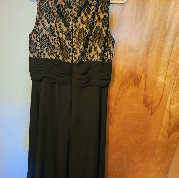 Formal Dress - Picture 2 of 2